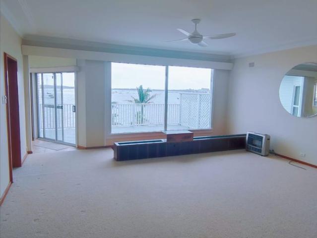 Beachfront Lifestyle with Amazing Views