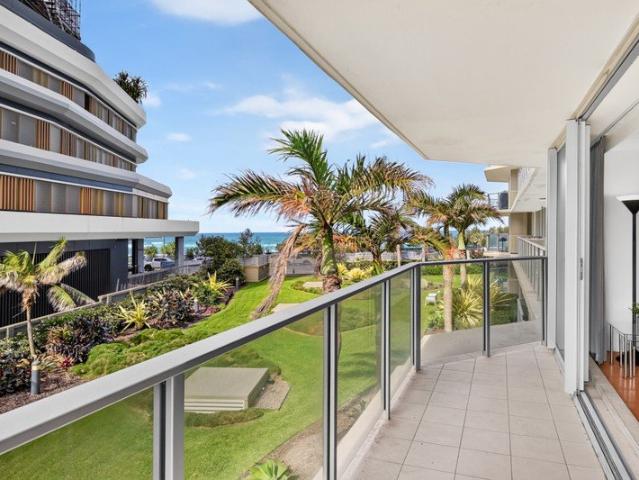 BEACHFRONT LIFESTYLE, OCEAN VIEWS WITH NORTH POSITION