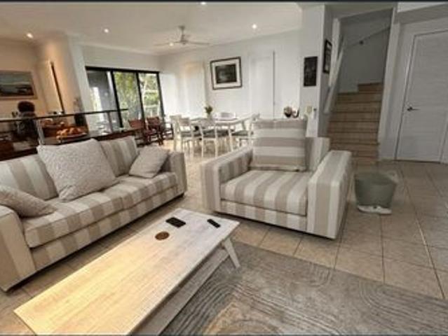 Beachfront Living at Lahania – $875 Per Week Luxury 2 Bedroom plus Study / Day Room Coastal Townhouse