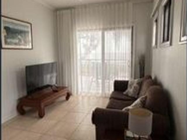 Beachfront Living at Lahania – $875 Per Week Luxury 2 Bedroom plus Study / Day Room Coastal Townhouse