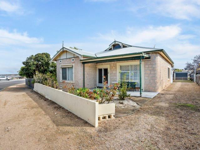 Beachfront living in the heart of Stansbury