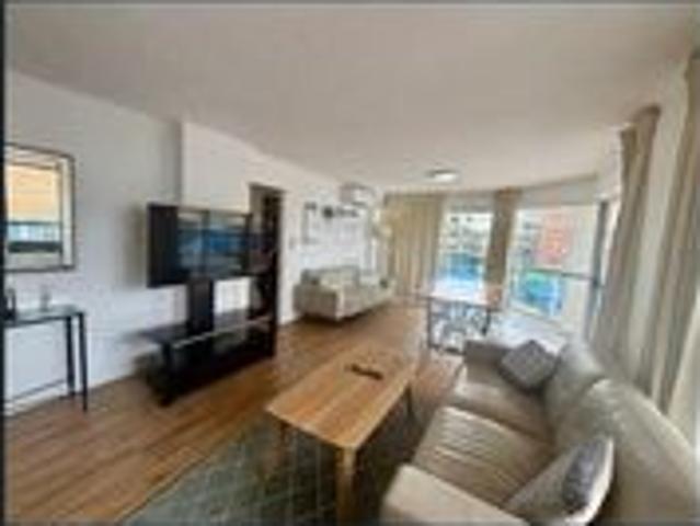 Beachfront Living in the Heart of Surfers Paradise Fully Furnished 2 Bedroom Apartment