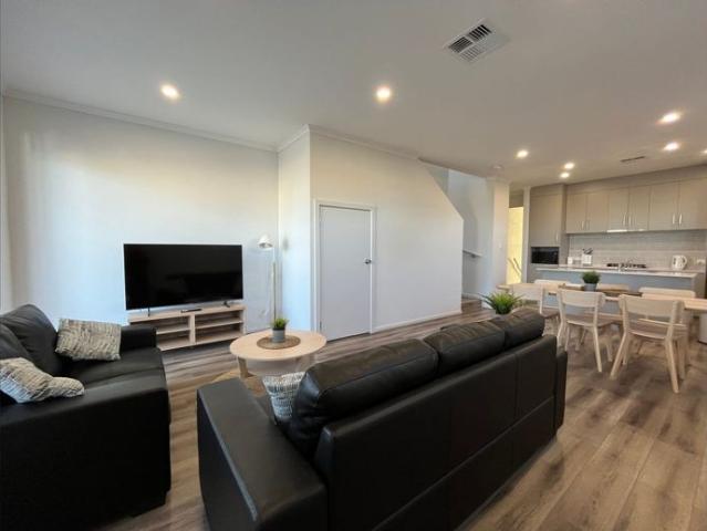 Beachfront Location in the Heart of Semaphore