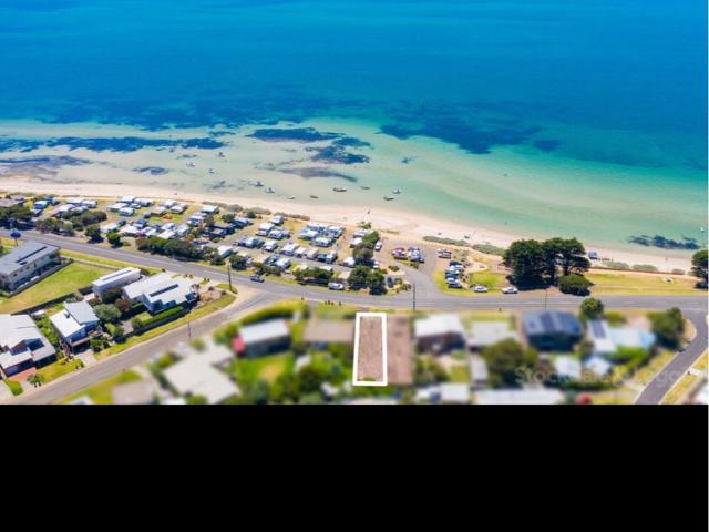 BEACHFRONT LOCATION