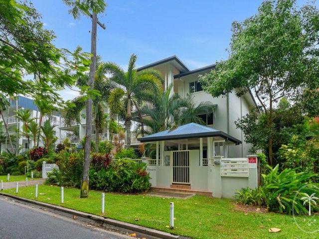 Beachfront | Penthouse | Clifton Beach