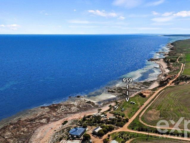 Beachfront shack OPEN Sat 6th June