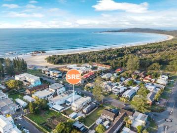 Beachside Convenience with Room to Relax