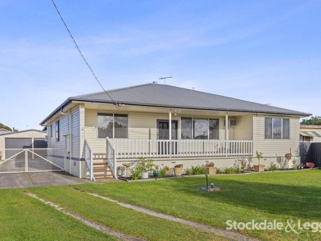 Beachside Character Meets Family Space