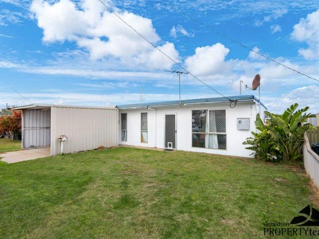 BEACHSIDE. AFFORDABLE. ICONIC POINT MOORE