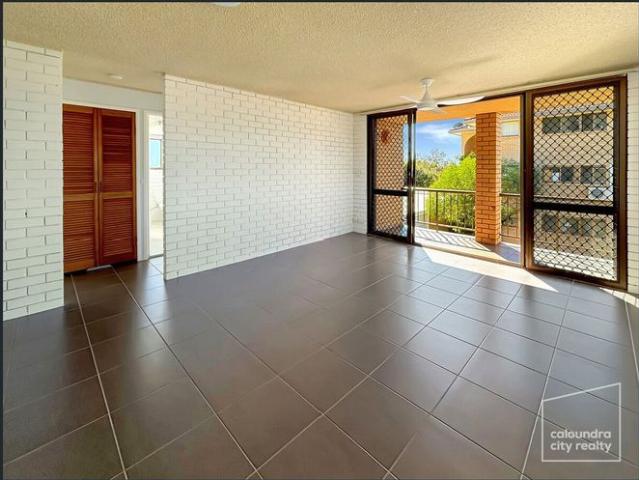 BEACHSIDE APARTMENT