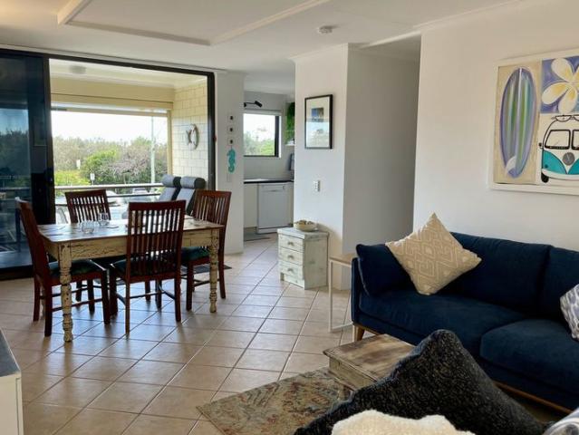 Beachside Bliss Awaits! Fully Furnished Haven Short Term Rental