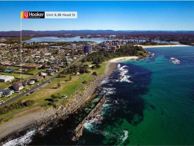 Beachside Bliss Opposite Pebbly Beach Prime Position, Stunning Views