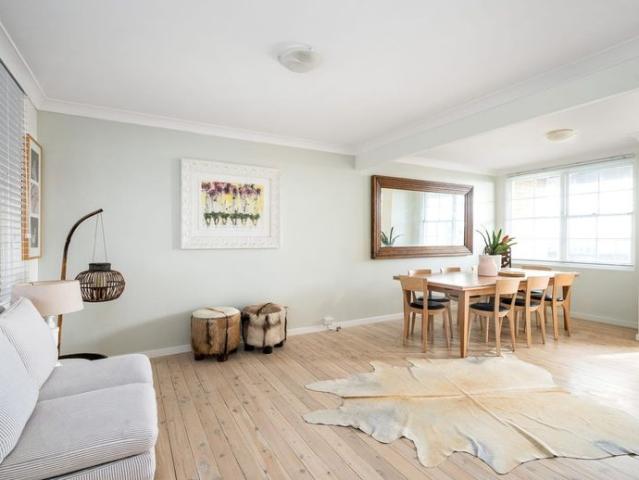 Beachside Bliss – Spacious 3 Bedroom Townhouse with Panoramic Coastal Views