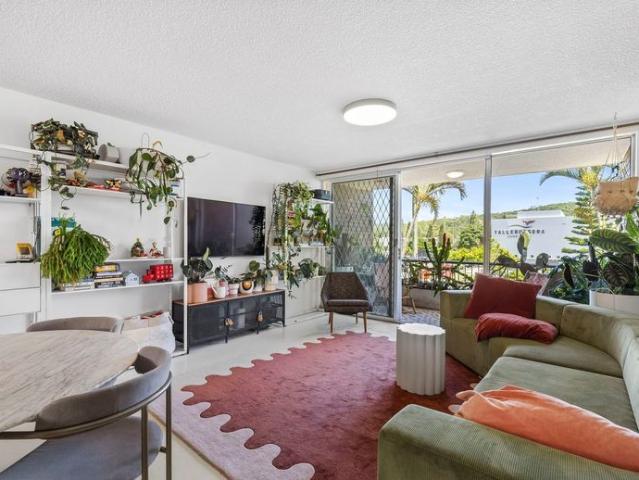Beachside Bliss – Stylish 2 Bed Unit Opposite Tallebudgera Surf Club
