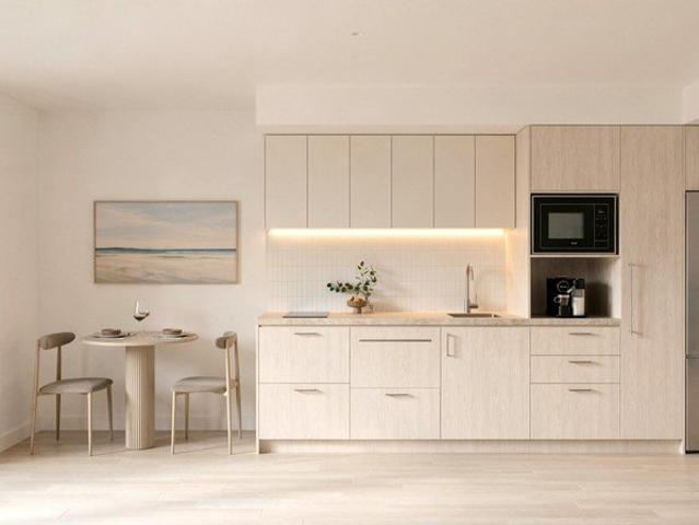 BEACHSIDE BURLEIGH STUDIO INVESTMENT