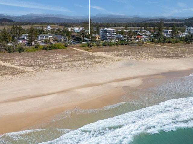 Beachside Holiday Living Just 150m from the Sand