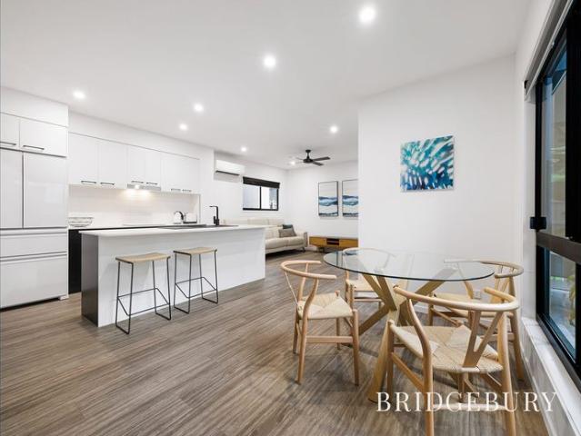 Beachside Home, Only 130 Metres to Bokarina Beach Access!