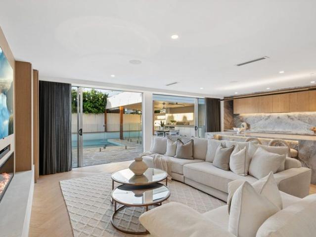 Beachside Living Meets Designer Luxury The Ultimate
