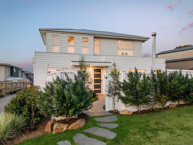 Beachside Living, Beautifully Done