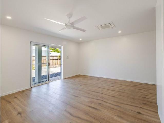BEACHSIDE LIVING BRAND NEW DUPLEX