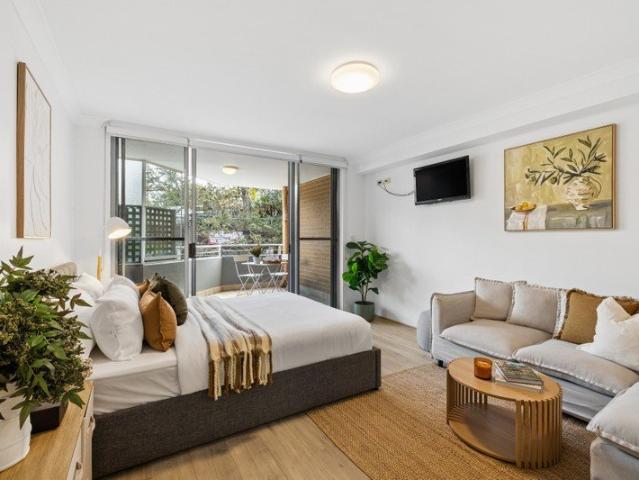 Beachside Living, Effortlessly Simple