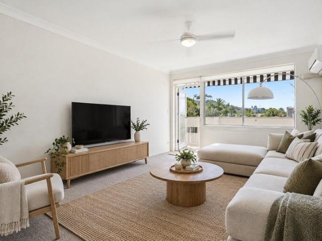 Beachside Living in the Heart of Newport