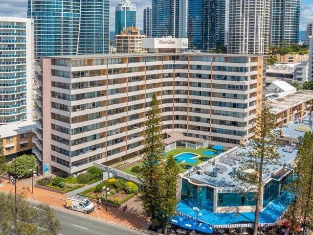 Beachside Living in the Heart of Surfers Paradise