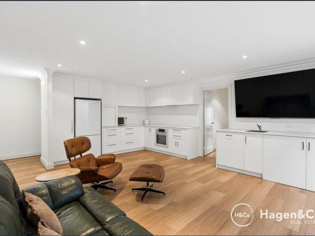 Beachside Living in Watermans Bay – Just Steps from the Sand!
