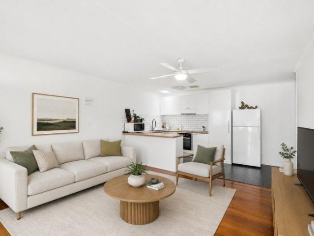 Beachside Living Just Moments from Kirra Beach