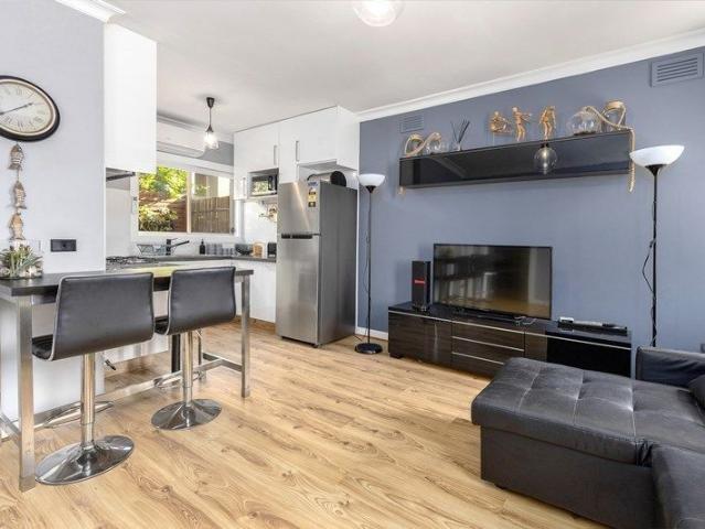 Beachside Living Just Metres from the Sea