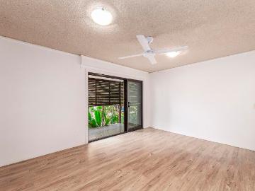 Beachside Living! Two Bedroom Unit in the heart of Tugun