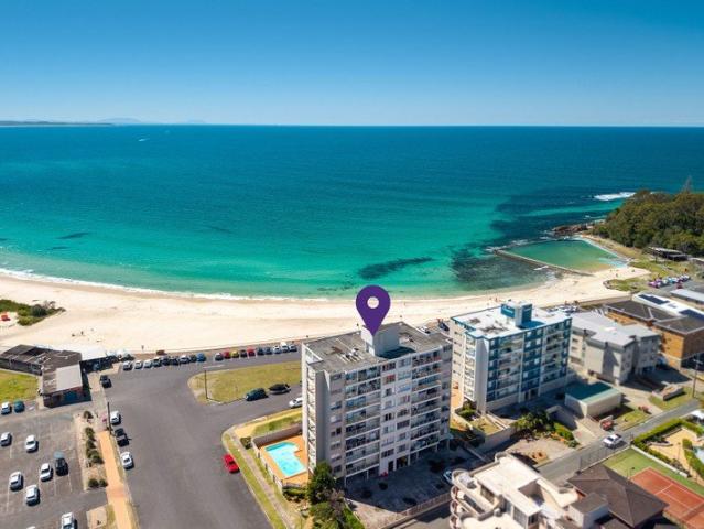Beachside Living with a View to Match