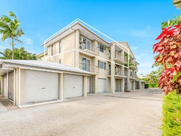 Beachside Living with a Resort Style Twist