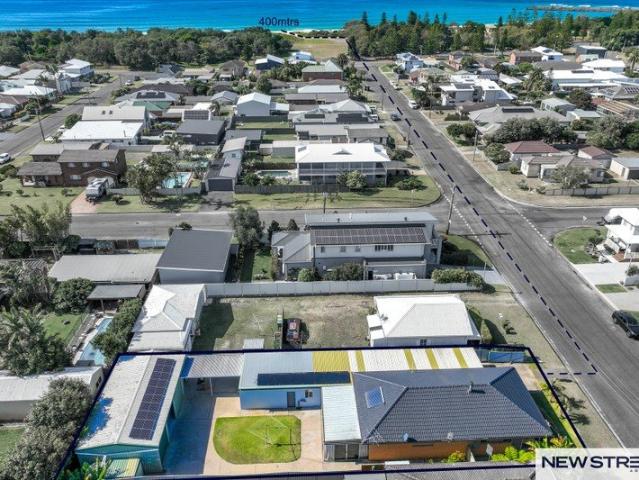 Beachside Living with Huge Shed, Dual Access & Solar 400m to the Sand