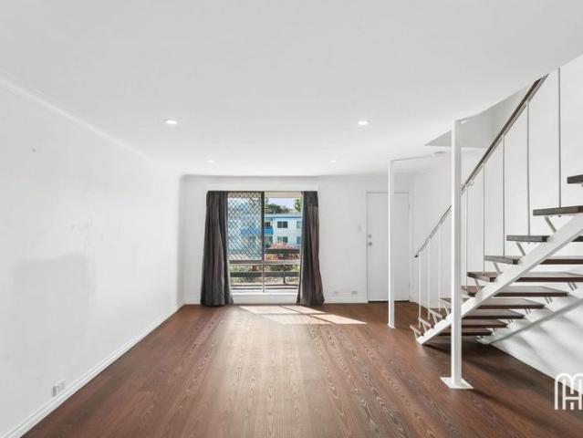 Beachside Living with Ocean Glimpses