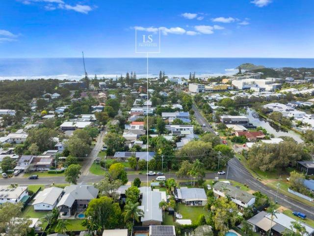 Beachside Living with Space, Style & Privacy