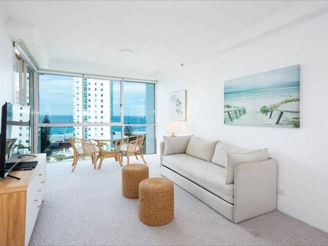 Beachside Living with Spectacular Ocean Views – Fully Furnished at Main Beach