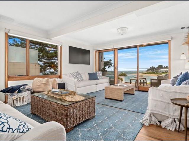 Beachside Living with Stunning Ocean Views