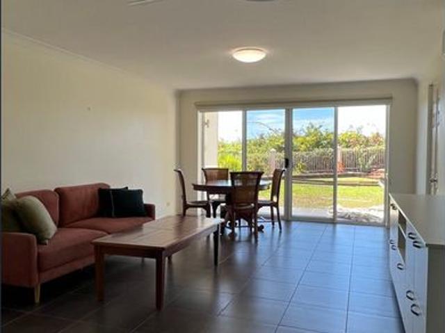 Beachside Living with Stunning Magnetic Island Views