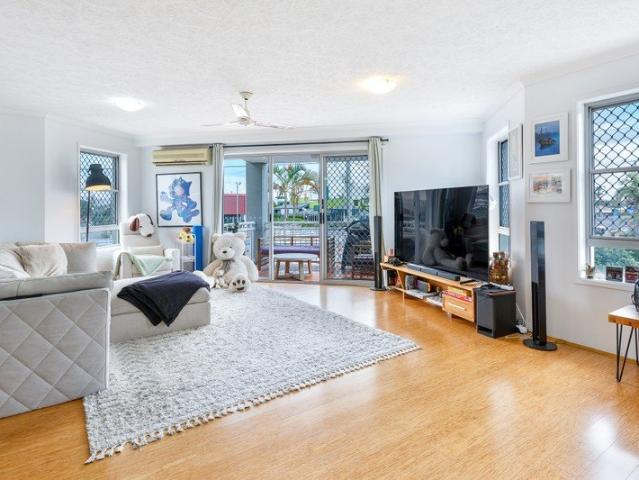 Beachside Living with the Best of the Mermaid at Your Door