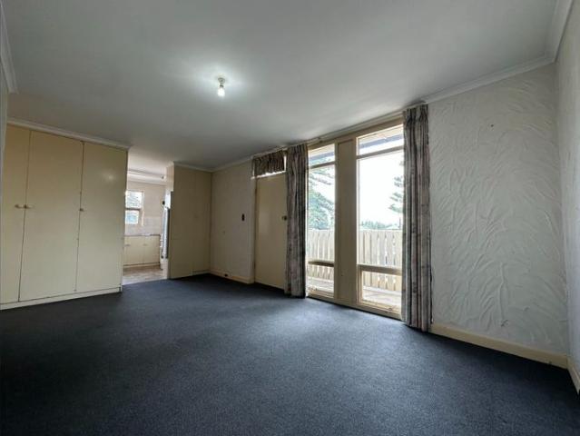 Beachside Living – 2 Bedroom Rental in Prime Glenelg Location