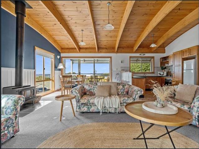 Beachside Living
