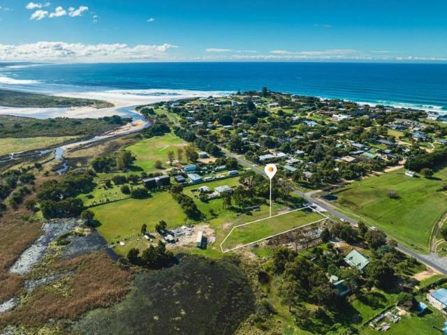 Beachside Lifestyle Beckons