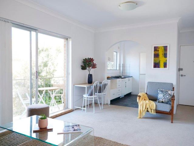 Beachside Lifestyle Pad in convenient location