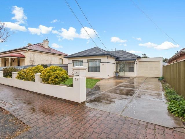 Beachside Lifestyle with Charisma & Terrific Entertaining
