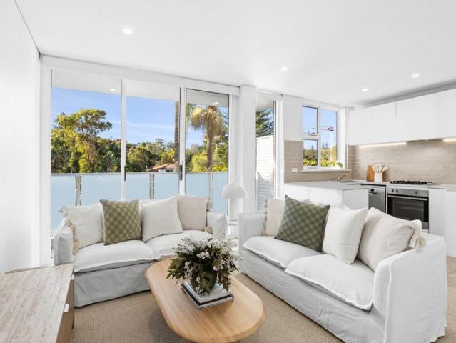 Beachside & North Facing!