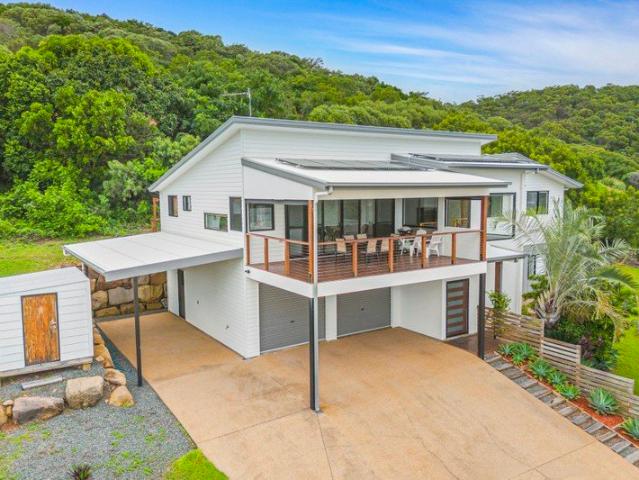 Beachside Sanctuary for Rent Fully Furnished with Stunning Ocean Views