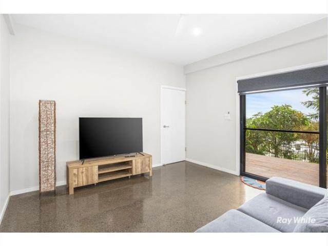 Beachside Sanctuary for Rent Fully Furnished with Stunning Ocean Views