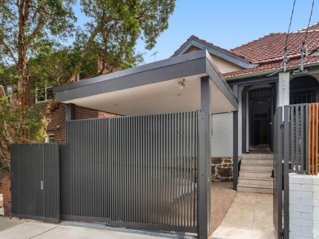 Beachside Semi with Endless Potential to Create Dream Residence