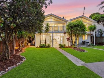 Beachside Position with Direct Reserve Access